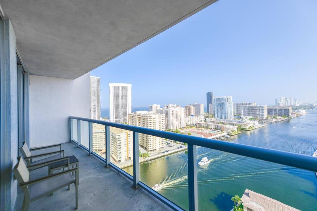 הלנדל ביץ' Awesome 2Br Condo Beachwalk Resort מראה חיצוני תמונה